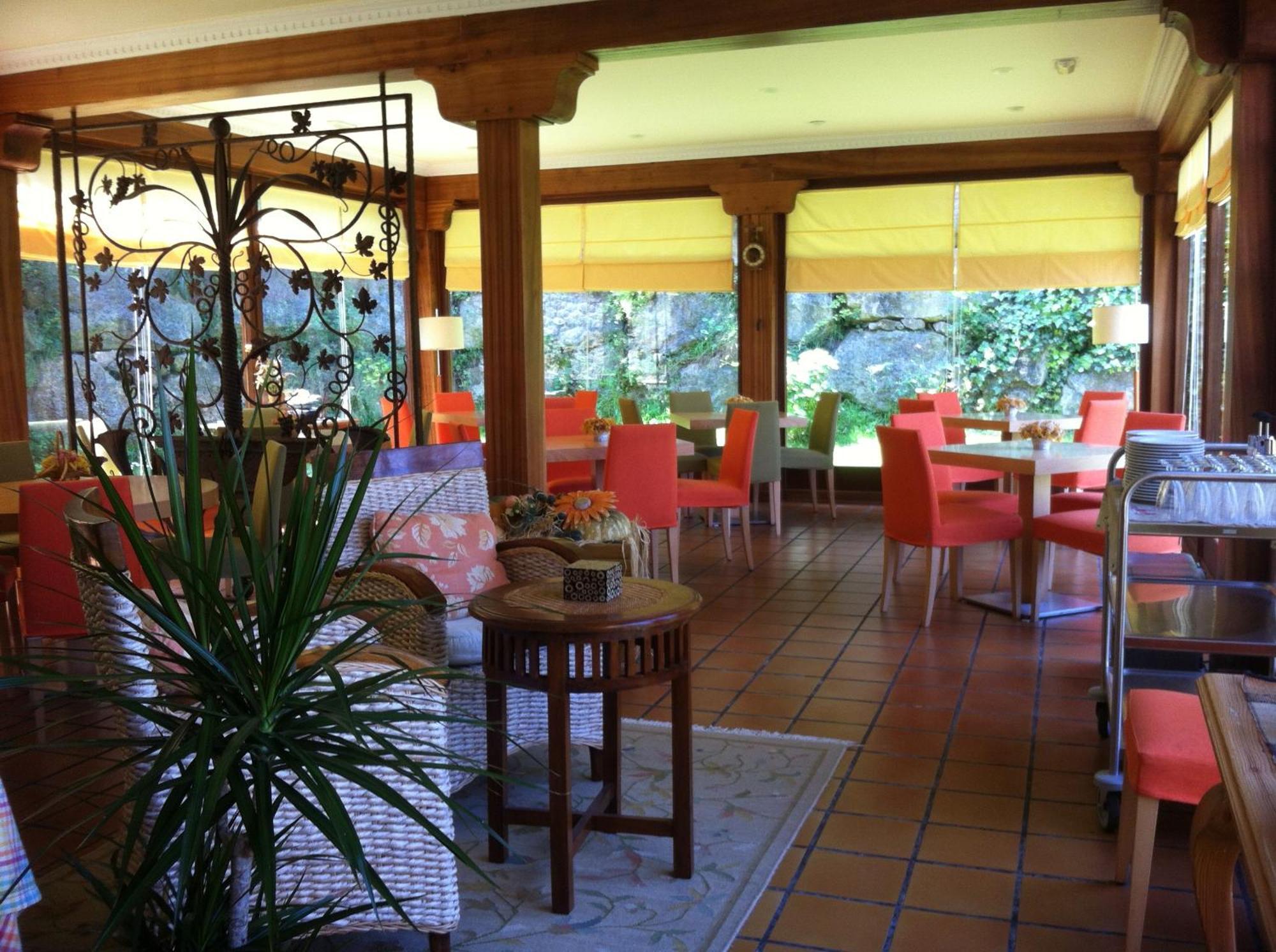 Mar De Santillana Hotel