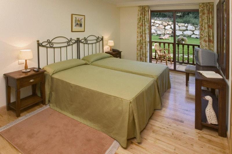 Mar De Santillana Hotel